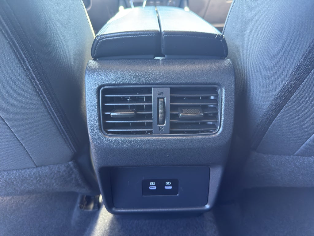 2025 Nissan Rogue AWD SV