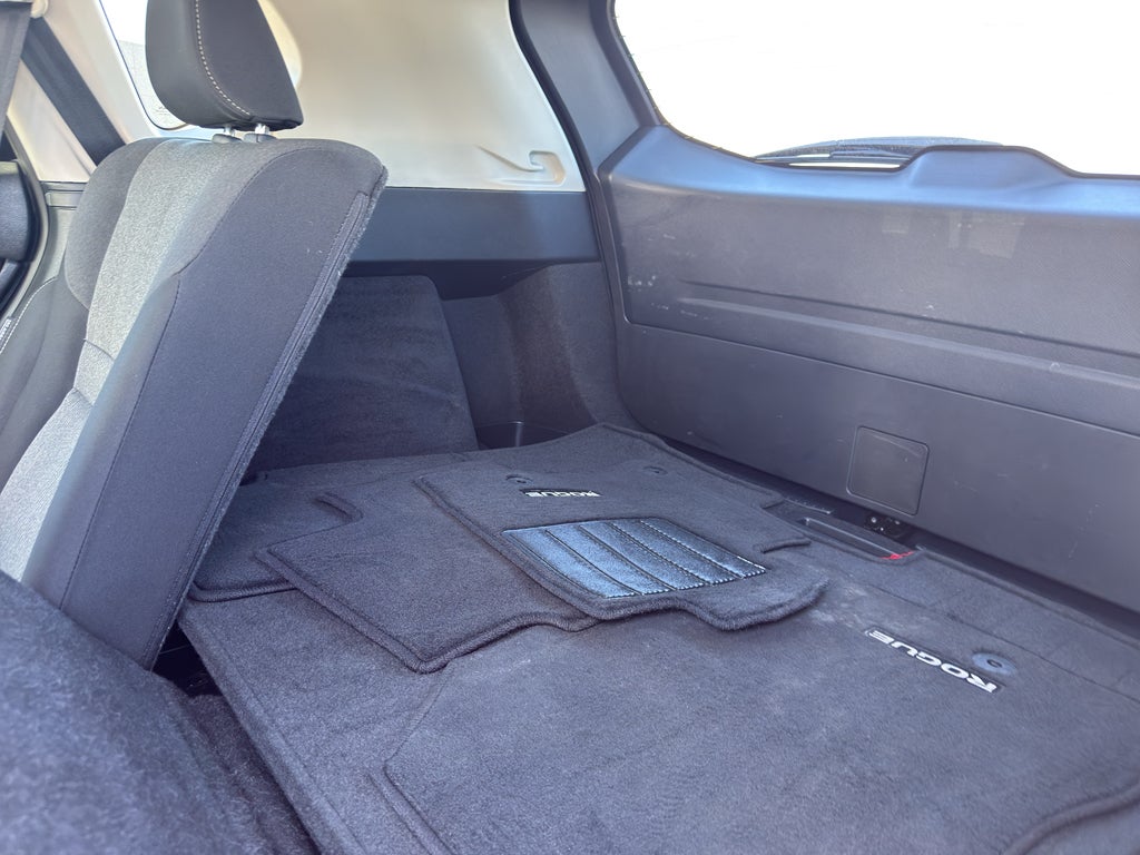 2025 Nissan Rogue AWD SV