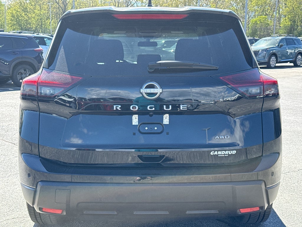 2025 Nissan Rogue AWD SV