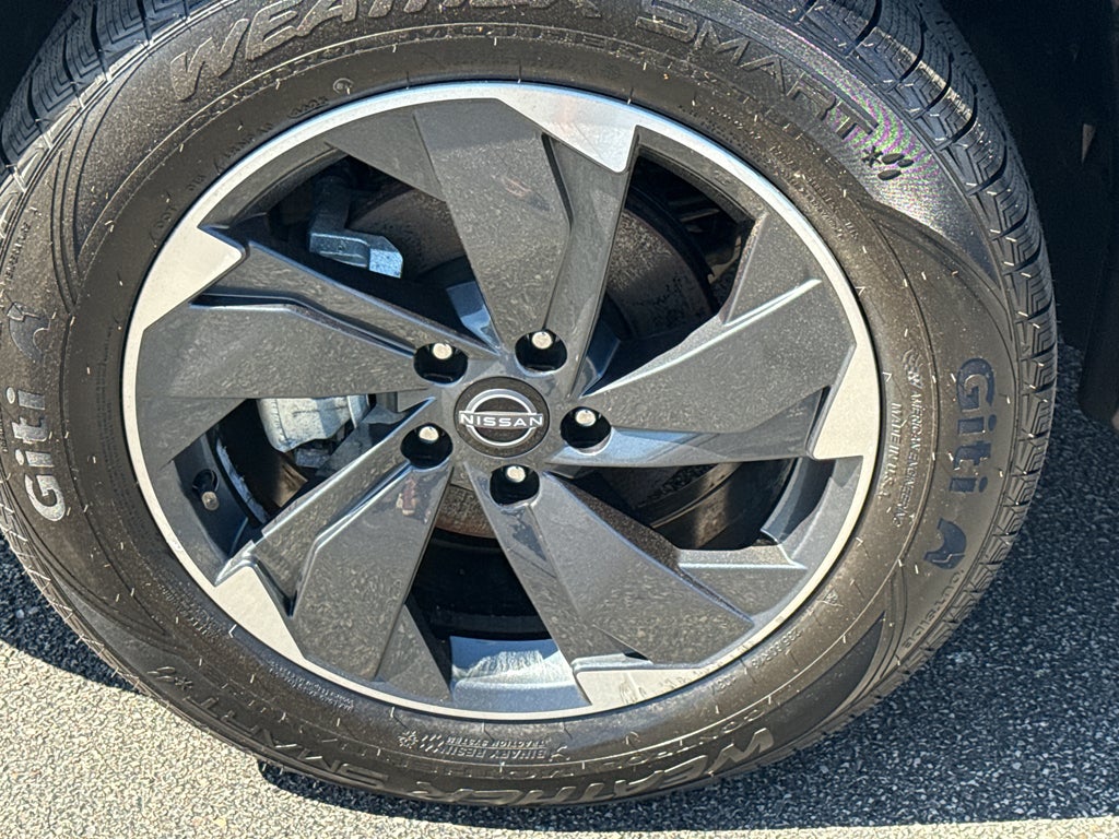 2025 Nissan Rogue AWD SV