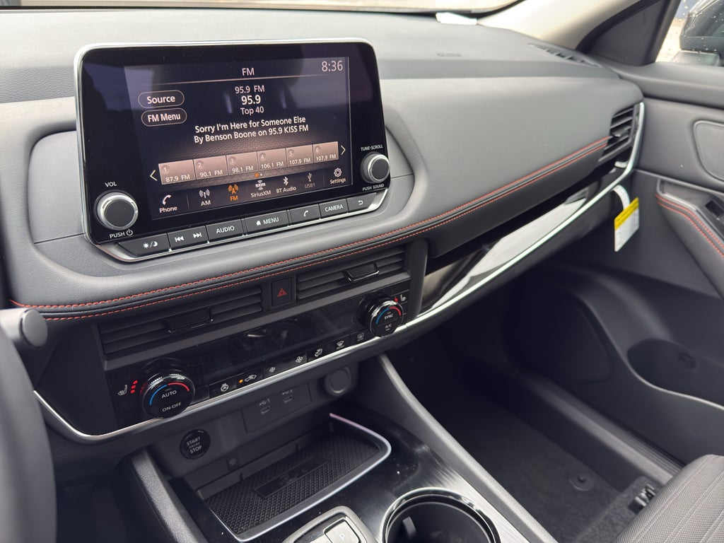 2026 Nissan Rogue 2026.5 AWD Rock Creek