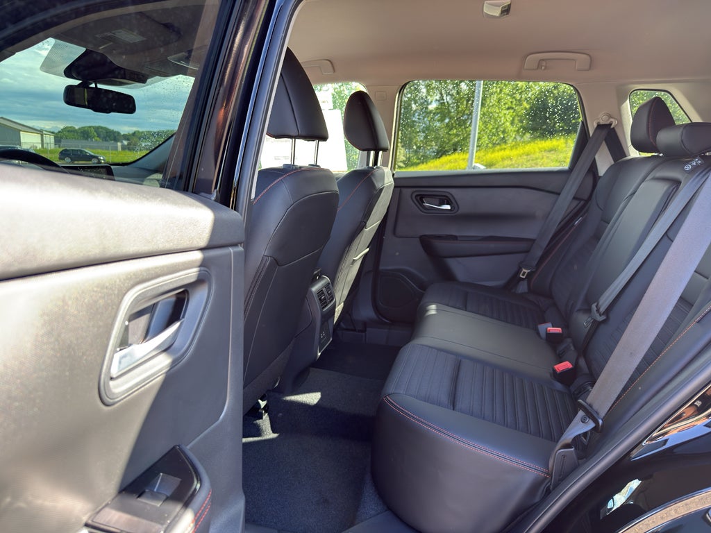 2026 Nissan Rogue 2026.5 AWD Rock Creek