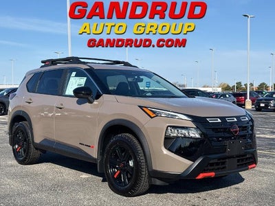 2026 Nissan Rogue 2026.5 AWD Rock Creek