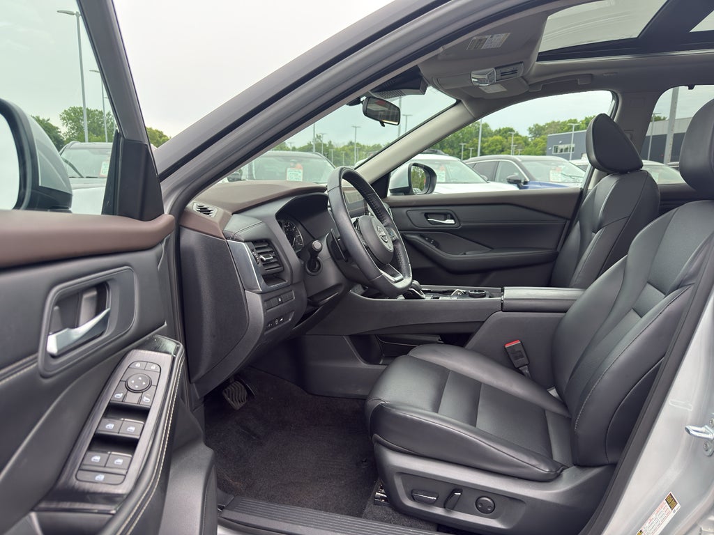 2023 Nissan Rogue AWD SV