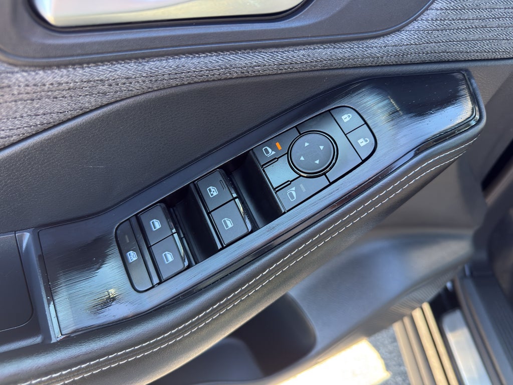 2023 Nissan Rogue AWD SV