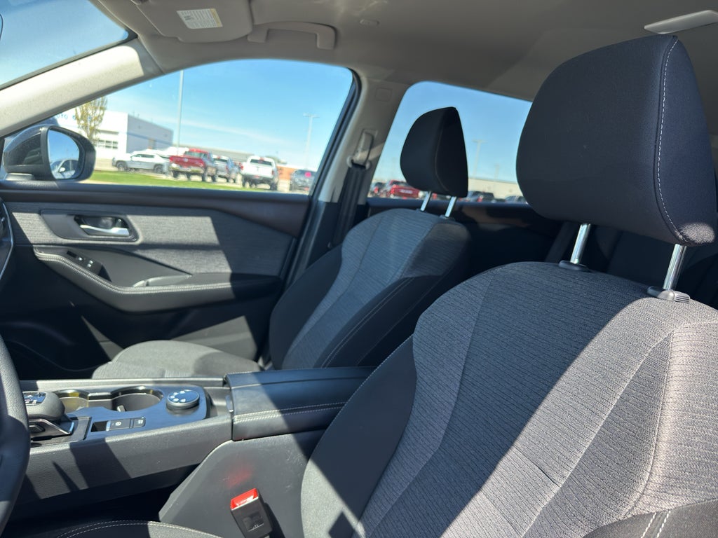 2023 Nissan Rogue AWD SV