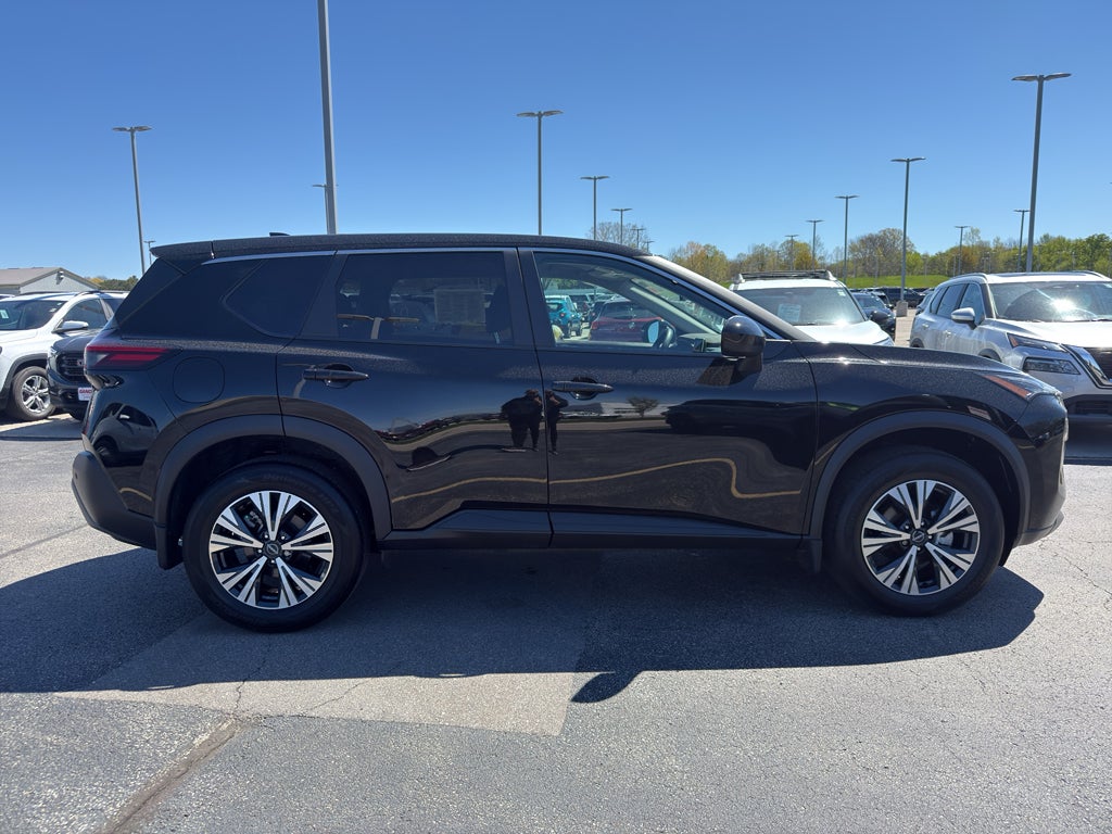 2023 Nissan Rogue AWD SV