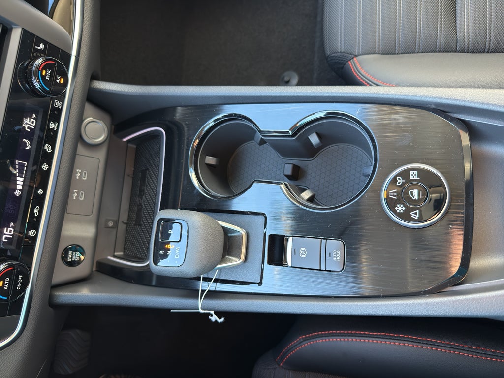 2026 Nissan Rogue AWD Rock Creek *Ltd Avail*