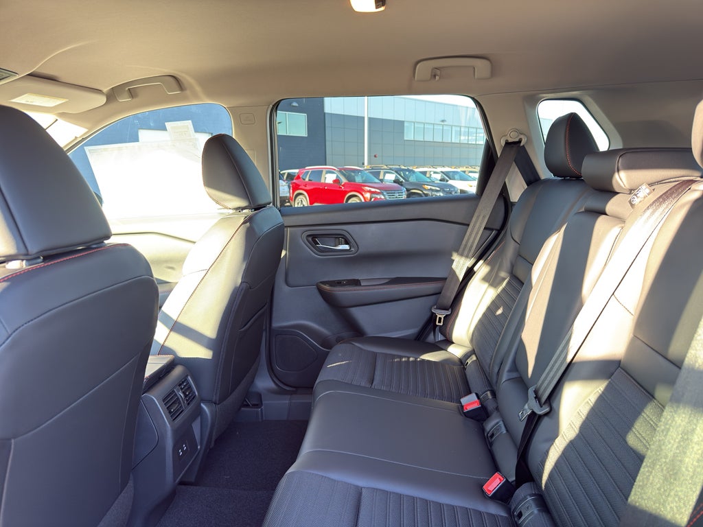 2026 Nissan Rogue AWD Rock Creek *Ltd Avail*