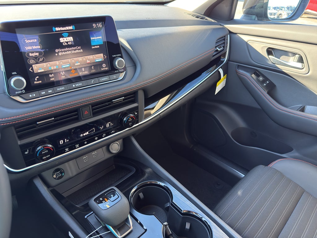 2026 Nissan Rogue AWD Rock Creek *Ltd Avail*