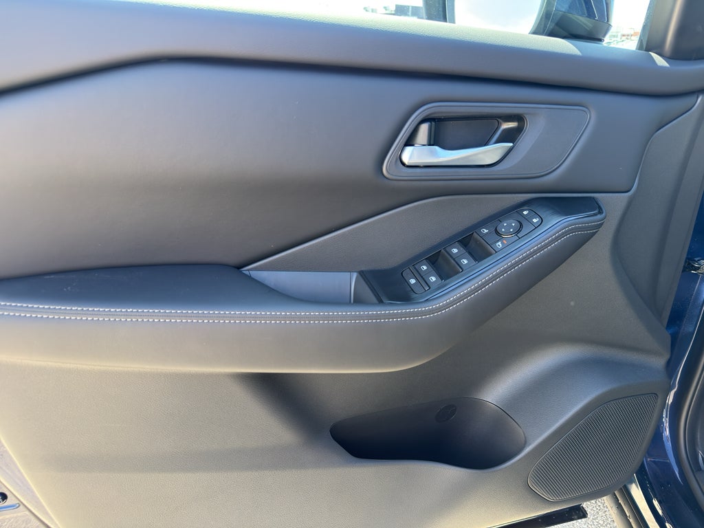 2026 Nissan Rogue 2026.5 AWD SV