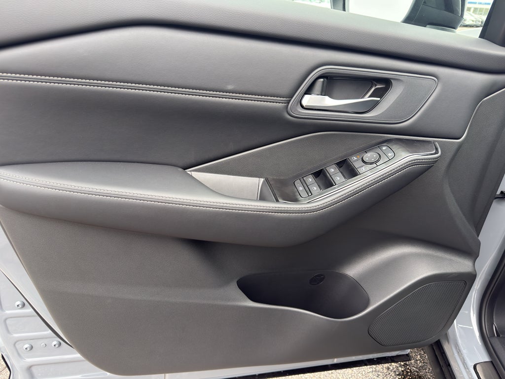 2026 Nissan Rogue 2026.5 AWD Dark Armor