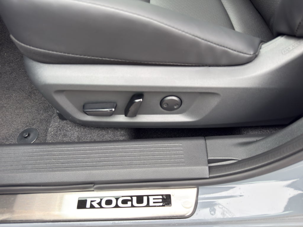 2026 Nissan Rogue 2026.5 AWD Dark Armor