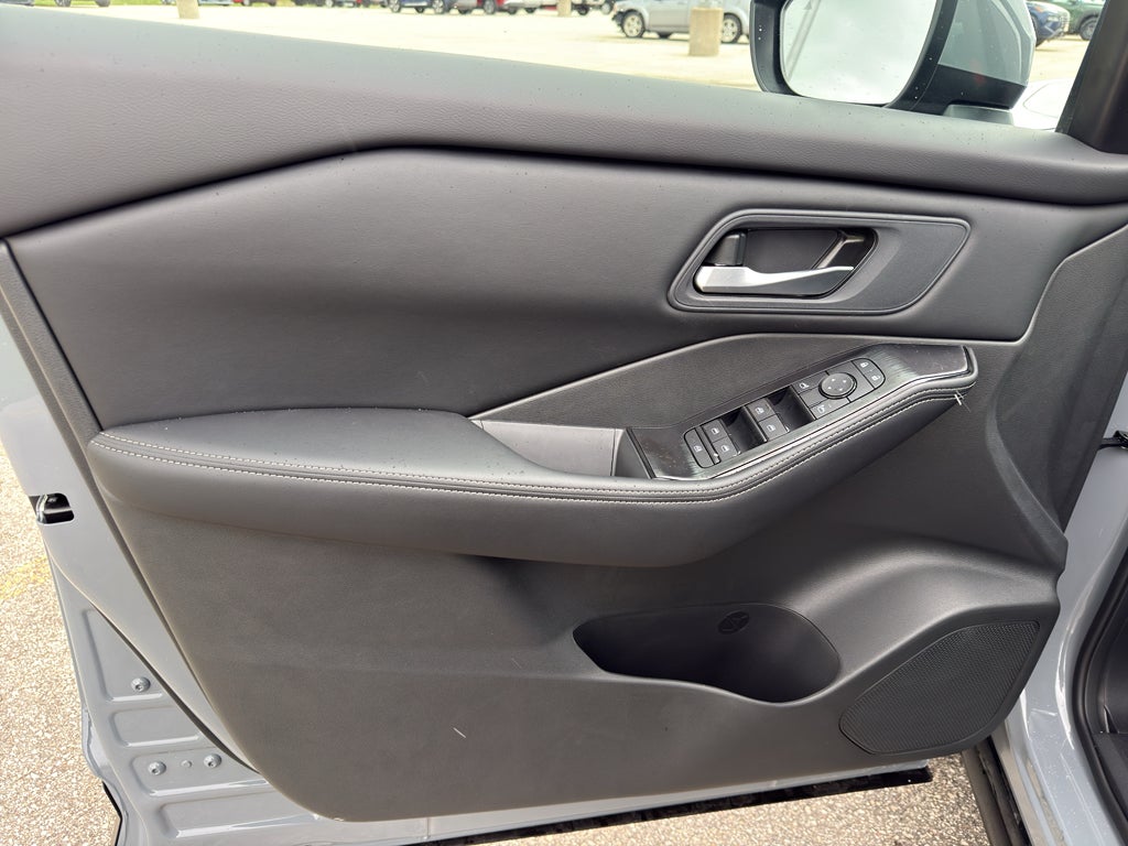 2026 Nissan Rogue 2026.5 AWD SV