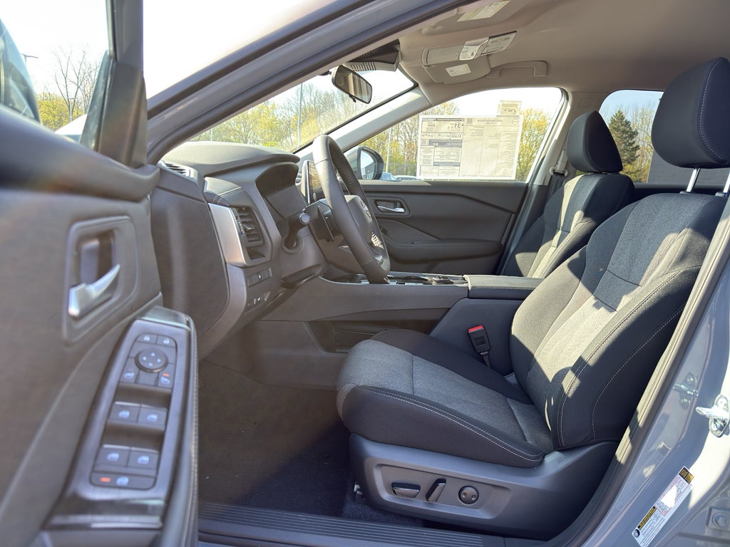 2026 Nissan Rogue 2026.5 AWD SV