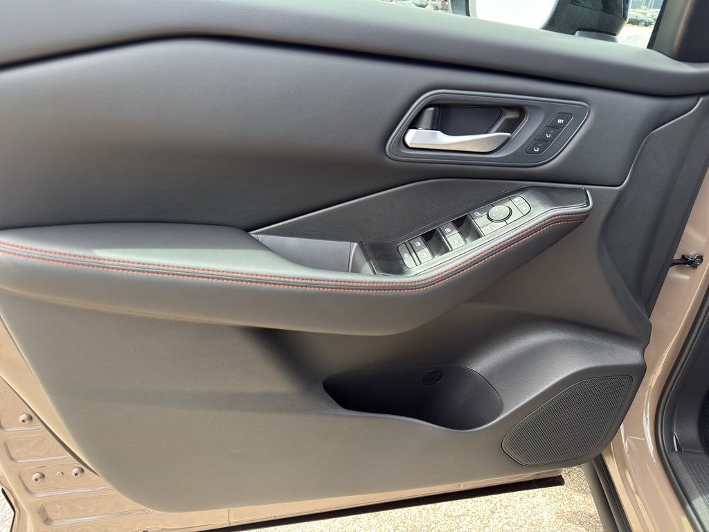 2026 Nissan Rogue 2026.5 AWD Rock Creek