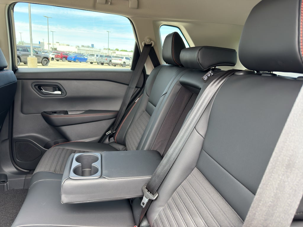 2026 Nissan Rogue 2026.5 AWD Rock Creek