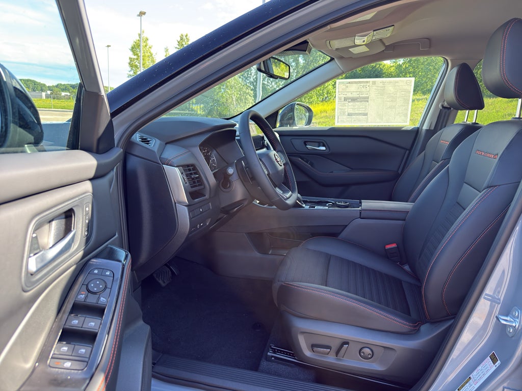2026 Nissan Rogue 2026.5 AWD Rock Creek
