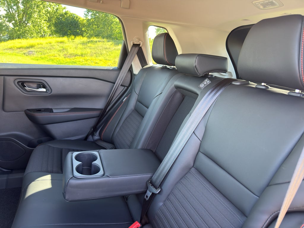 2026 Nissan Rogue 2026.5 AWD Rock Creek