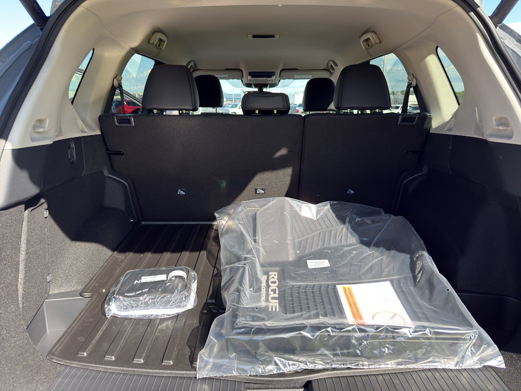 2026 Nissan Rogue 2026.5 AWD Rock Creek