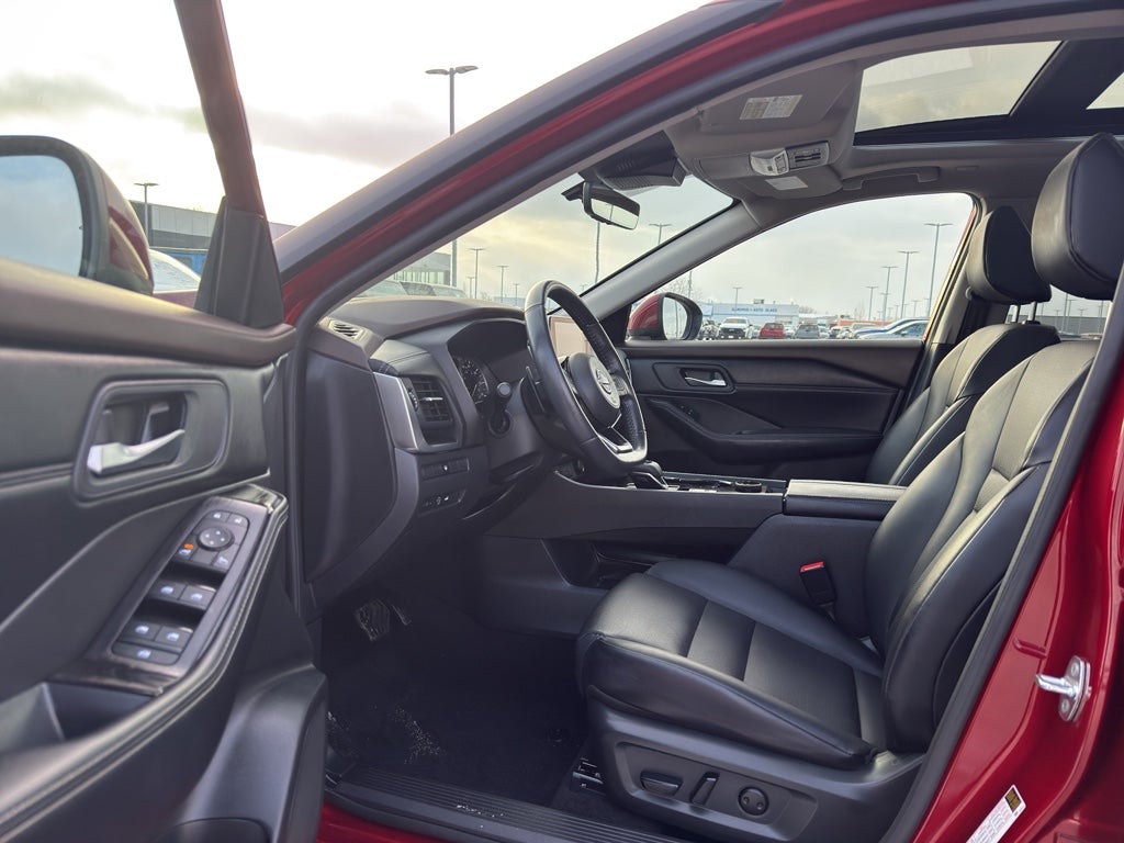 2023 Nissan Rogue AWD SV