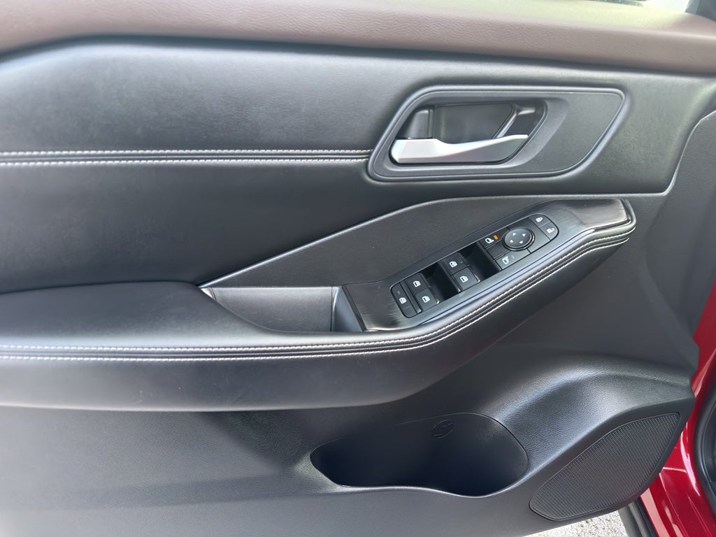 2023 Nissan Rogue AWD SV