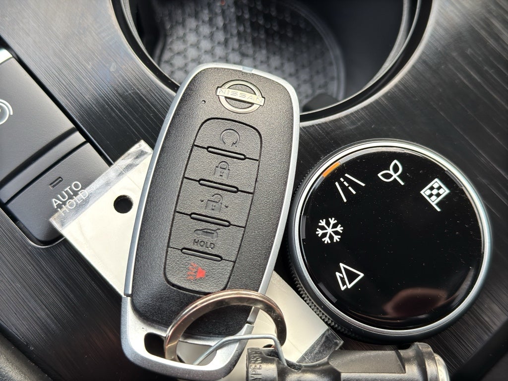 2023 Nissan Rogue AWD SV