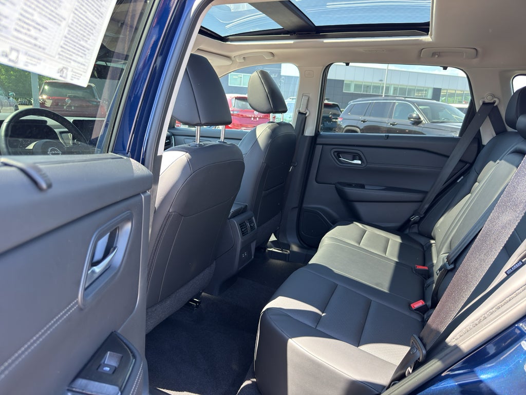 2024 Nissan Rogue AWD SV