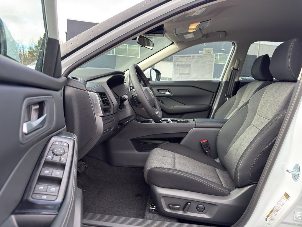 2026 Nissan Rogue 2026.5 AWD SV