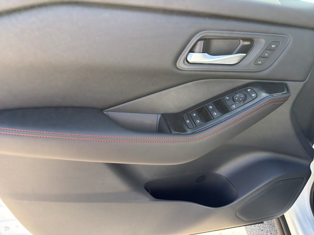2026 Nissan Rogue 2026.5 AWD Rock Creek