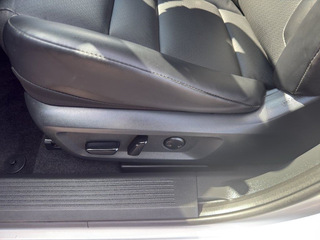 2023 Nissan Rogue AWD SV