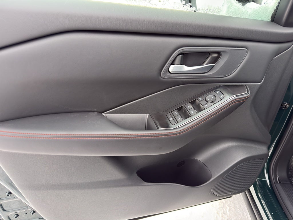 2026 Nissan Rogue 2026.5 AWD Rock Creek