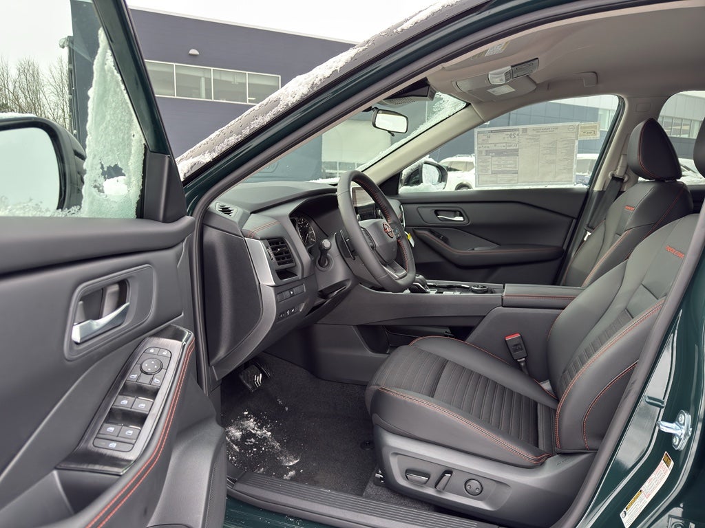 2026 Nissan Rogue 2026.5 AWD Rock Creek