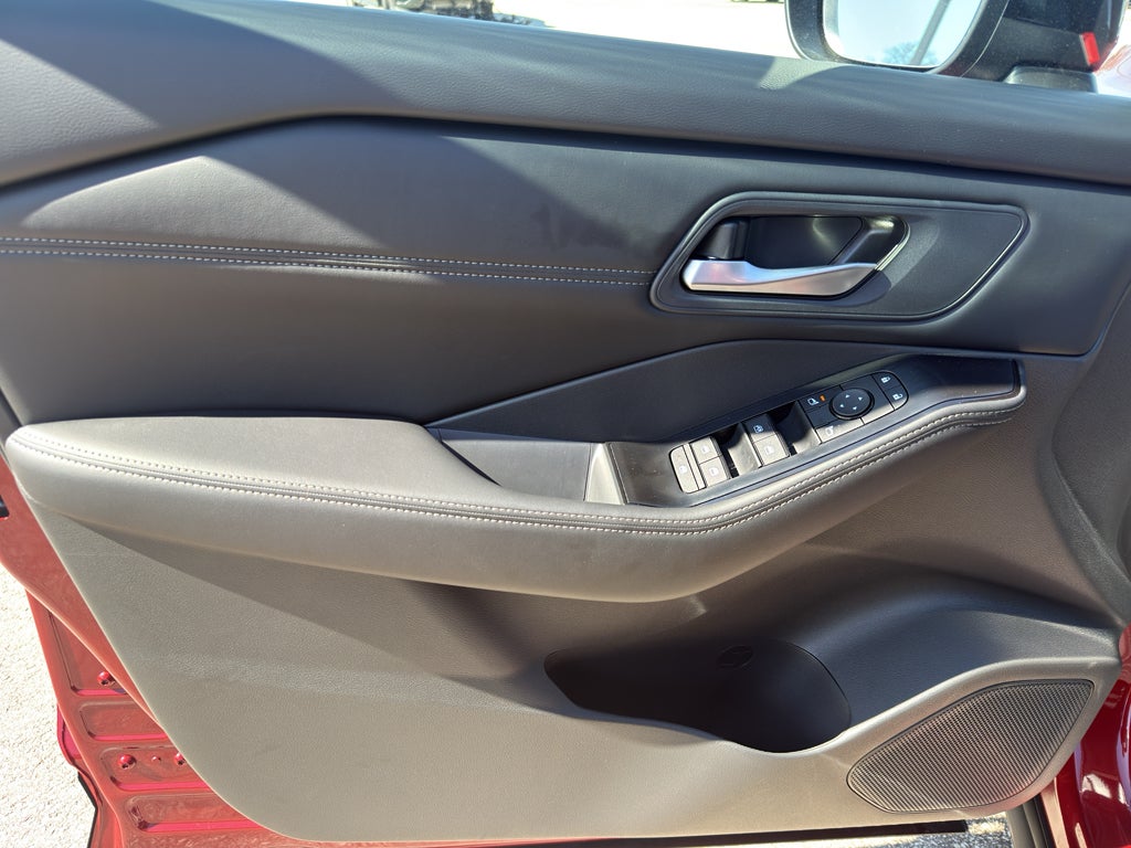 2026 Nissan Rogue 2026.5 AWD Dark Armor