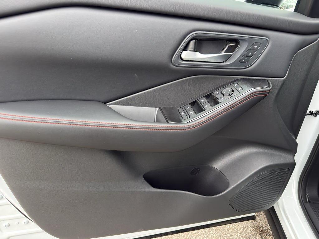 2026 Nissan Rogue 2026.5 AWD Rock Creek