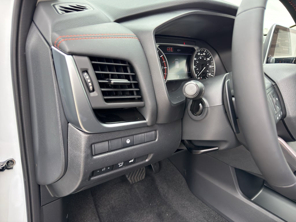 2026 Nissan Rogue 2026.5 AWD Rock Creek