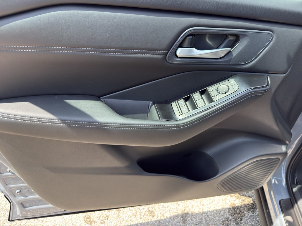 2026 Nissan Rogue 2026.5 AWD Dark Armor