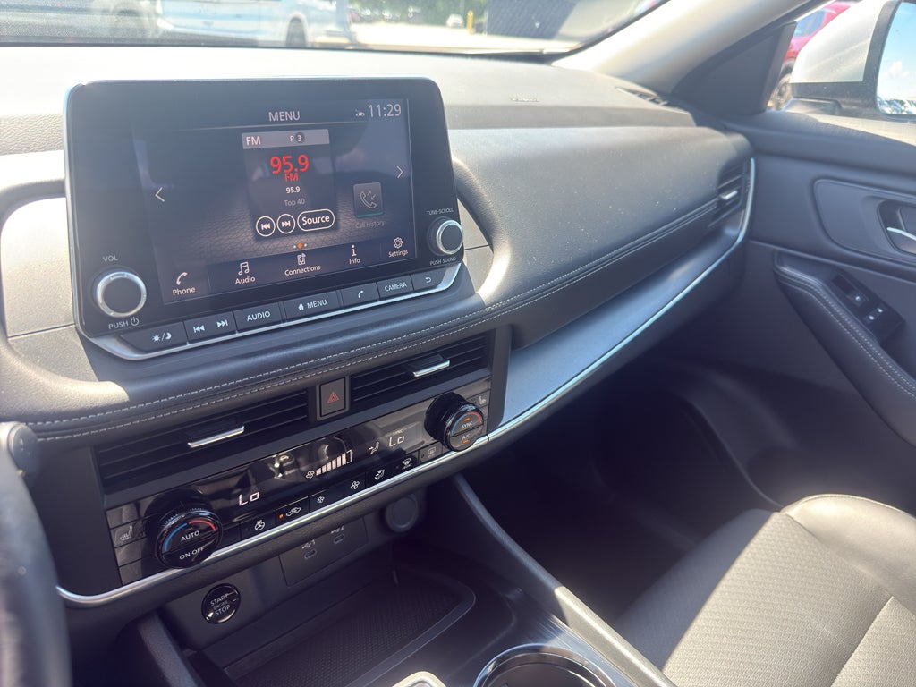 2024 Nissan Rogue AWD SV
