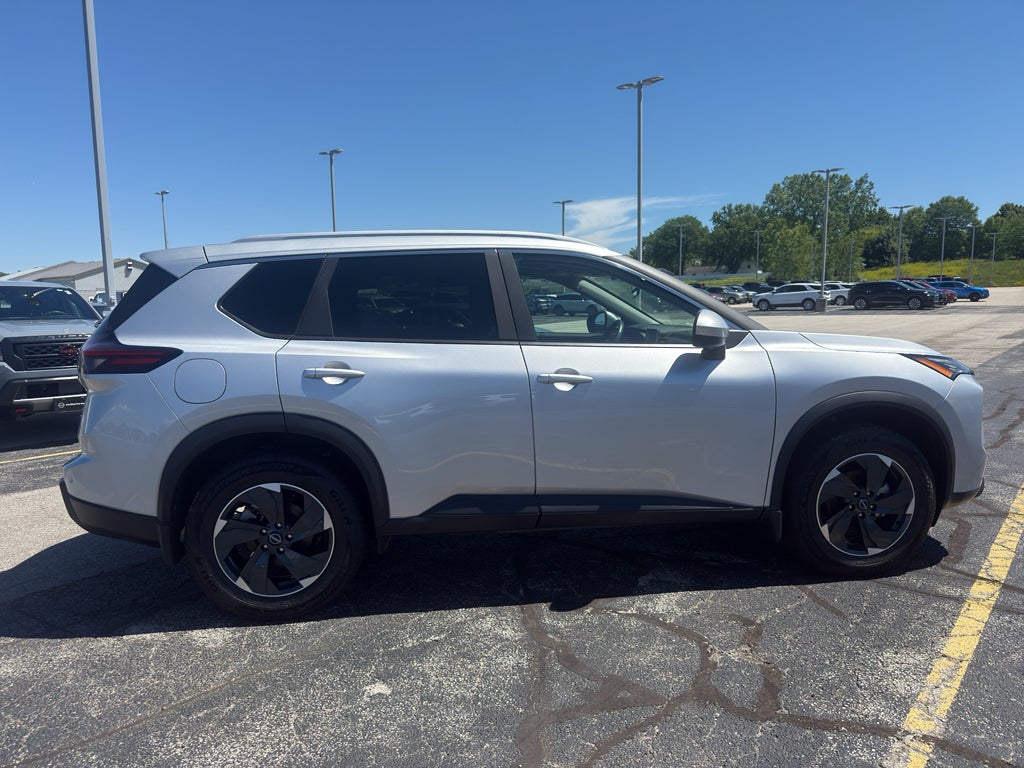 2024 Nissan Rogue AWD SV