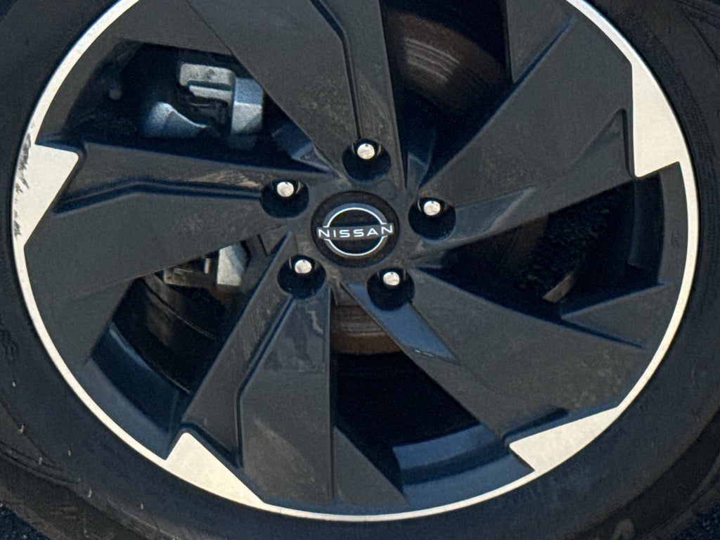 2024 Nissan Rogue AWD SV