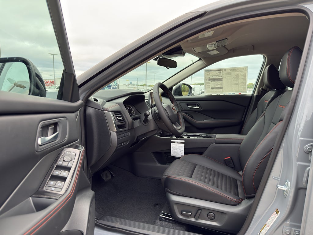 2026 Nissan Rogue AWD Rock Creek *Ltd Avail*