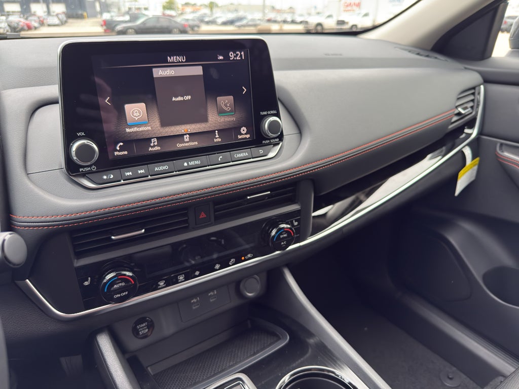 2026 Nissan Rogue AWD Rock Creek *Ltd Avail*