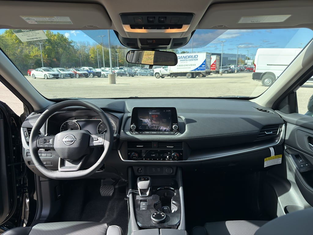 2026 Nissan Rogue AWD SV *Ltd Avail*