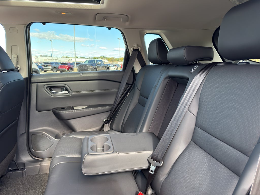 2026 Nissan Rogue AWD SV *Ltd Avail*