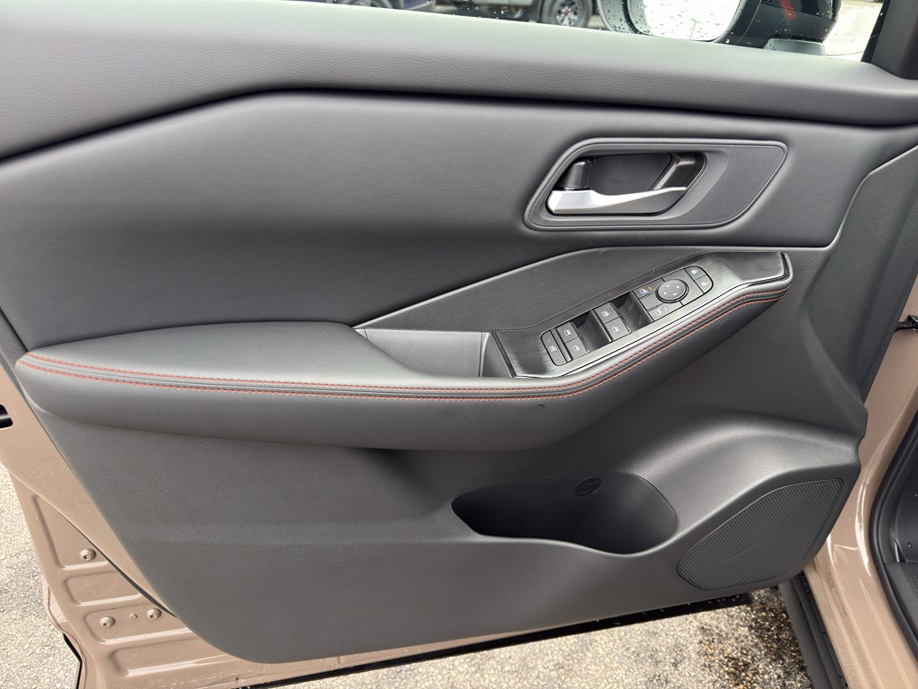 2026 Nissan Rogue 2026.5 AWD Rock Creek