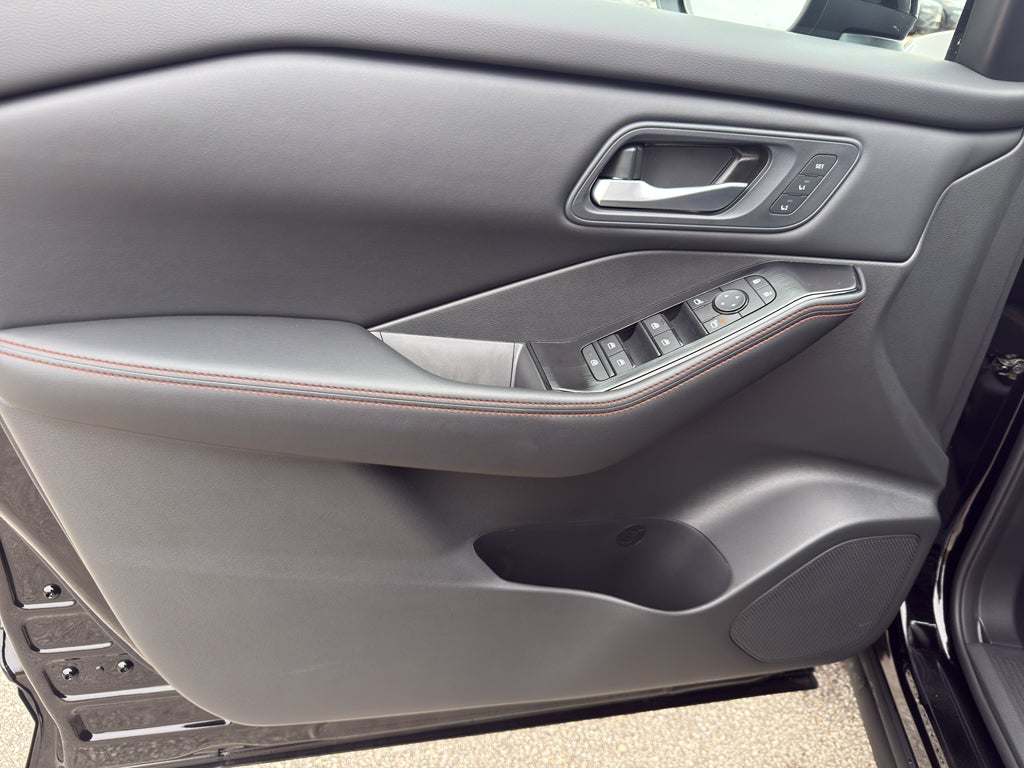 2026 Nissan Rogue 2026.5 AWD Rock Creek