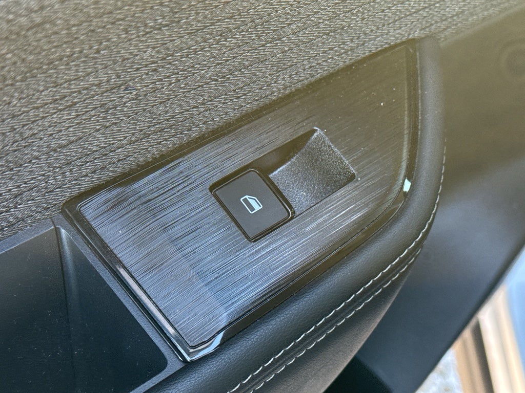 2022 Nissan Rogue AWD SV