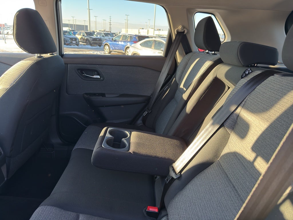 2022 Nissan Rogue AWD SV