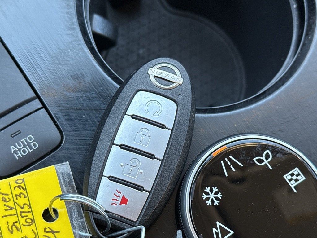 2022 Nissan Rogue AWD SV