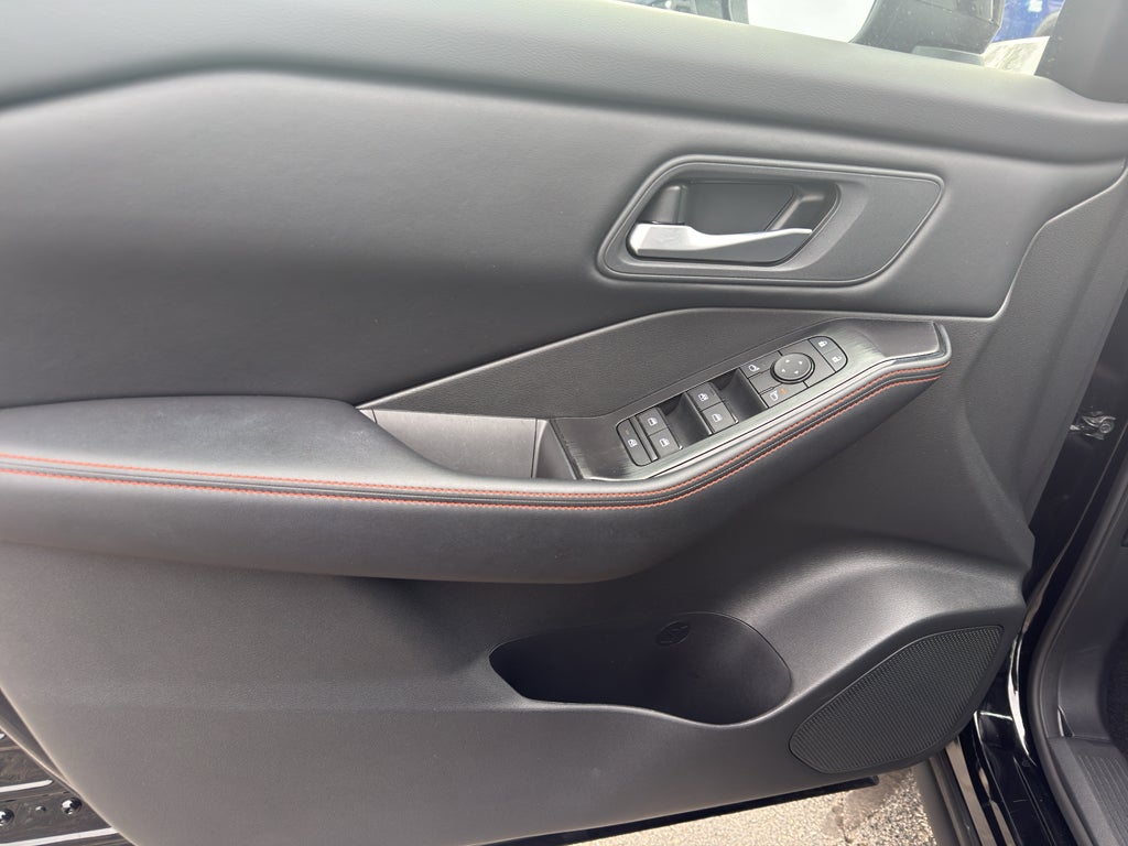 2025 Nissan Rogue AWD Rock Creek